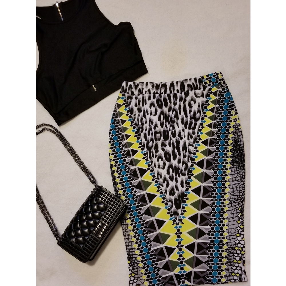 Bebe skirt